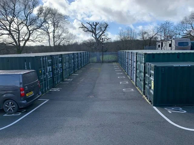 Container storage area shown on the existing Robert Davies Motors website