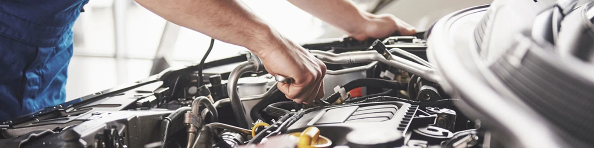 Workshop photograph published on Robert Davies Motors’ servicing page